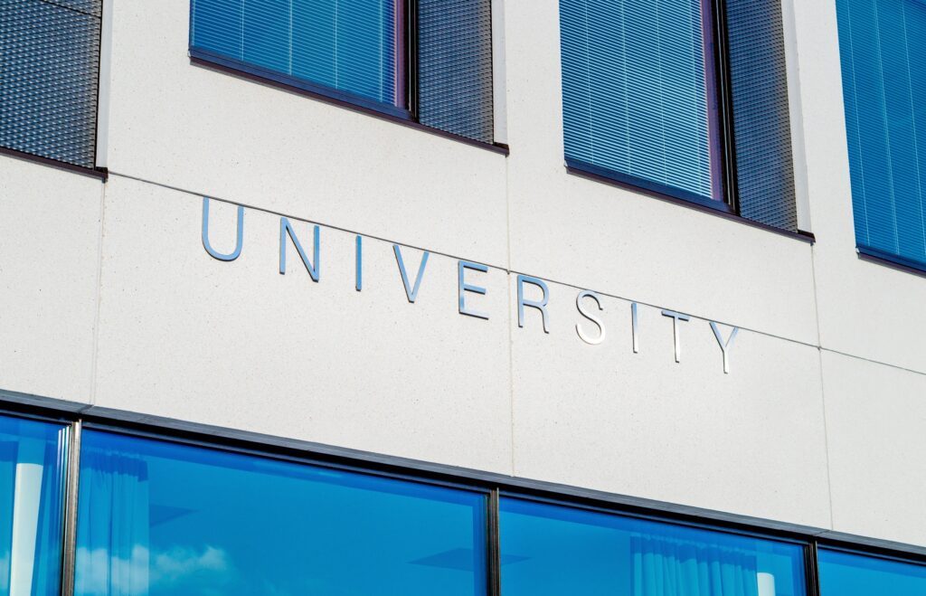 public-institution-university public-institution-university